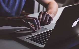 我只想说一句：日职保级大战临场变数：天气突然成了临场信号